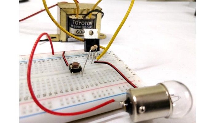 Flyback switching circuit